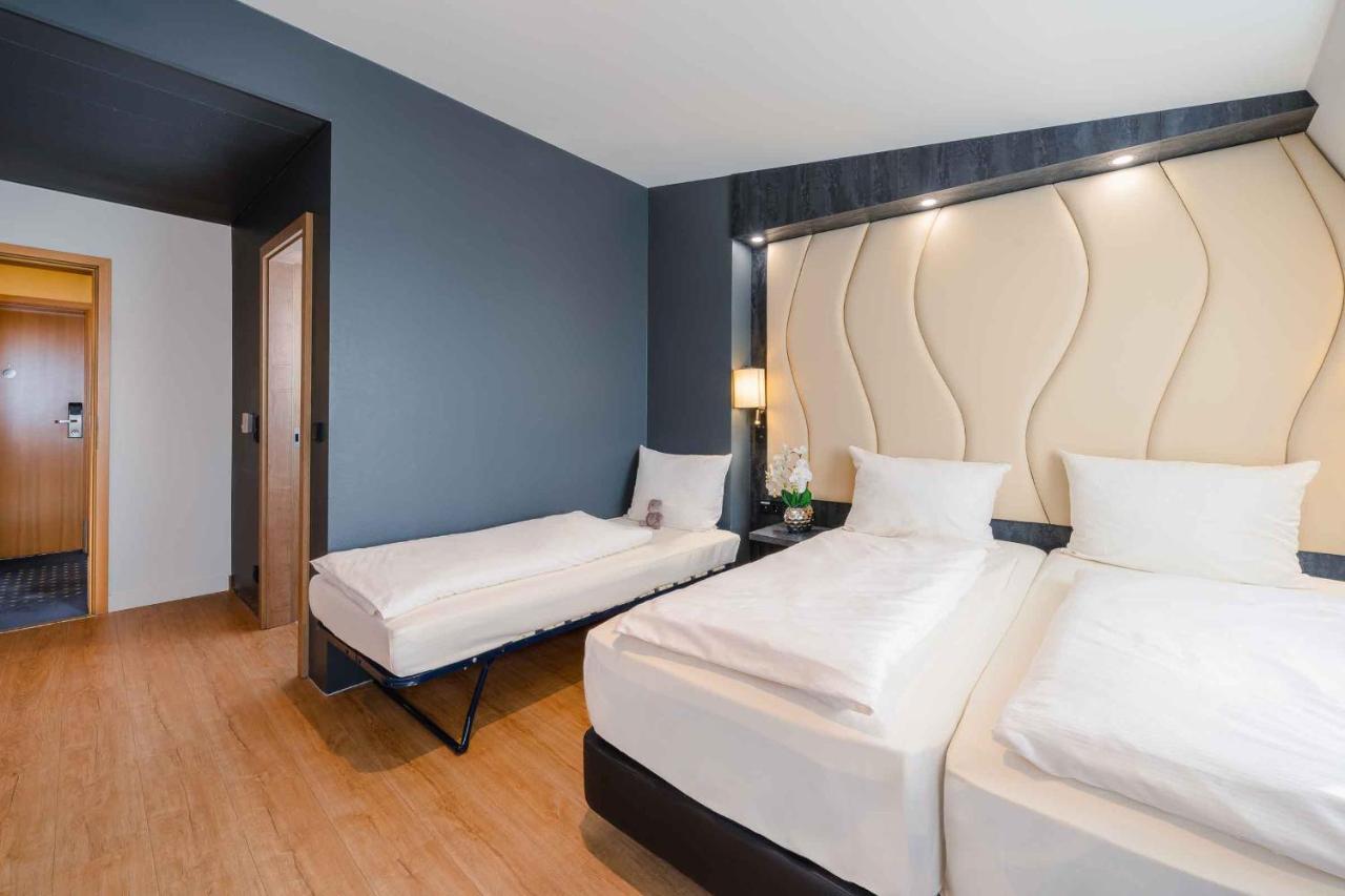 Ascari Parkhotel Pulheim Bagian luar foto