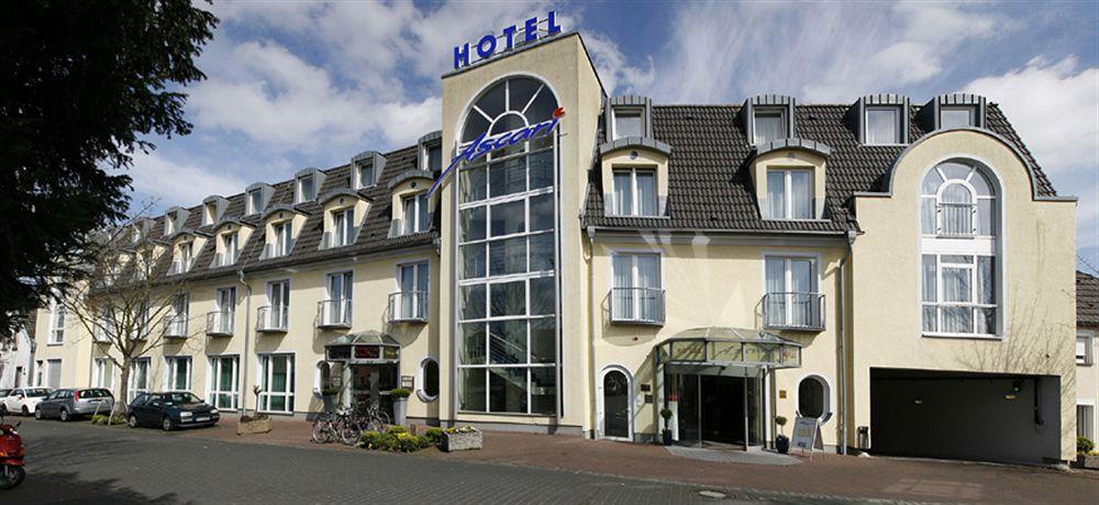 Ascari Parkhotel Pulheim Bagian luar foto