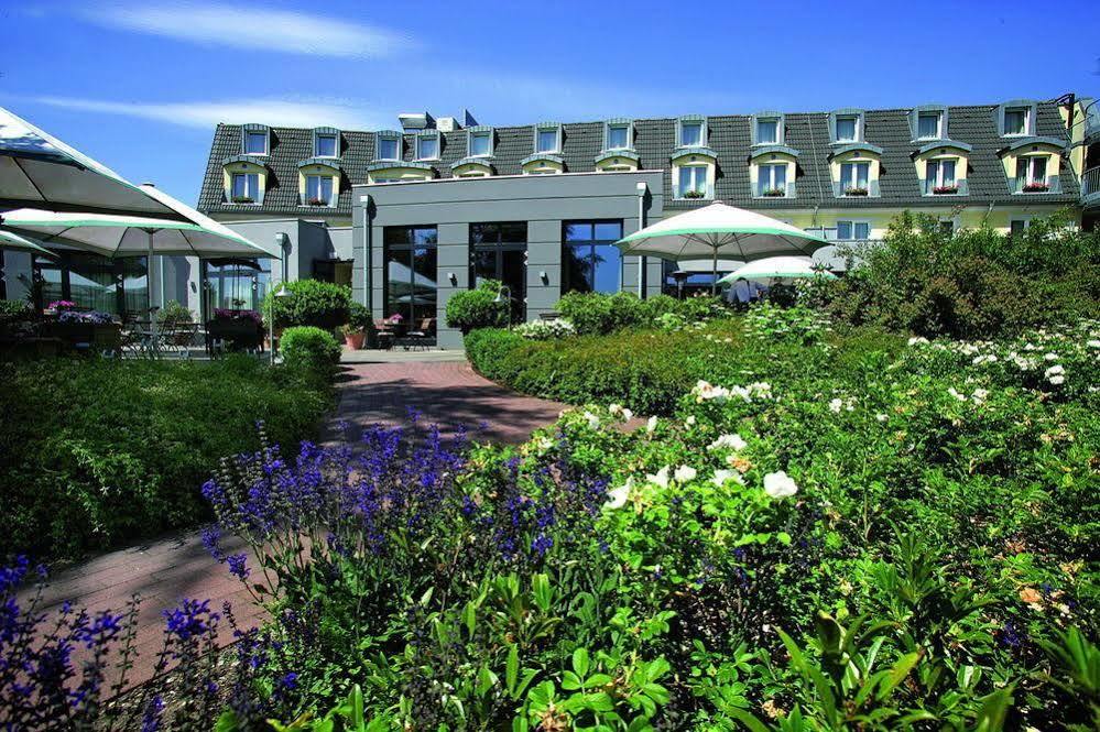 Ascari Parkhotel Pulheim Bagian luar foto